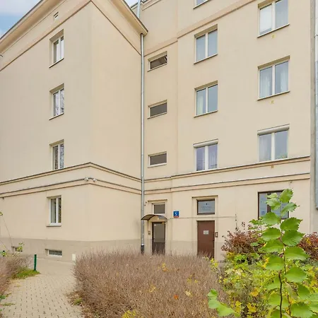 شقة In Near Old Town Market Square By Renters *