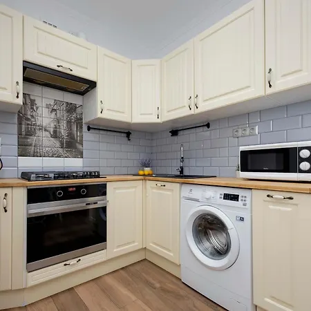 In Near Old Town Market Square By Renters * وارسو